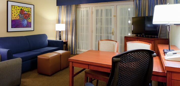 Embassy Suites By Hilton Nw I10 Hotel